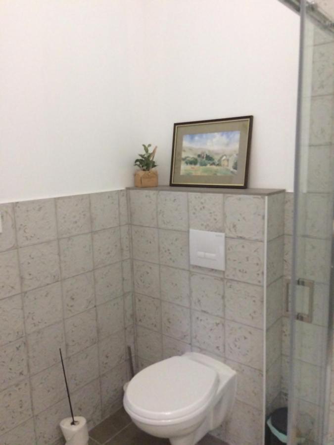 Les 3 Pigeons Otel Bressuire Dış mekan fotoğraf